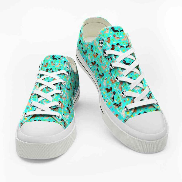 LTS-U-Dog-TFPG-Dach-220124NA10 @ Dachshund Teal Flower Pattern Grou-Dachshund Teal Flower Pattern Low Top Shoes