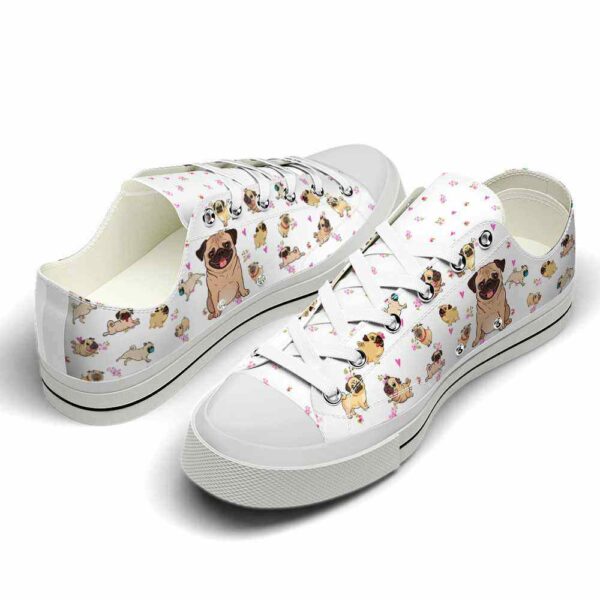 LTS-U-Dog-FP-Pug-220124NA10 @ Pug Floral Patter-Pug Cute Hearts Flowers Pattern Low Top Shoes