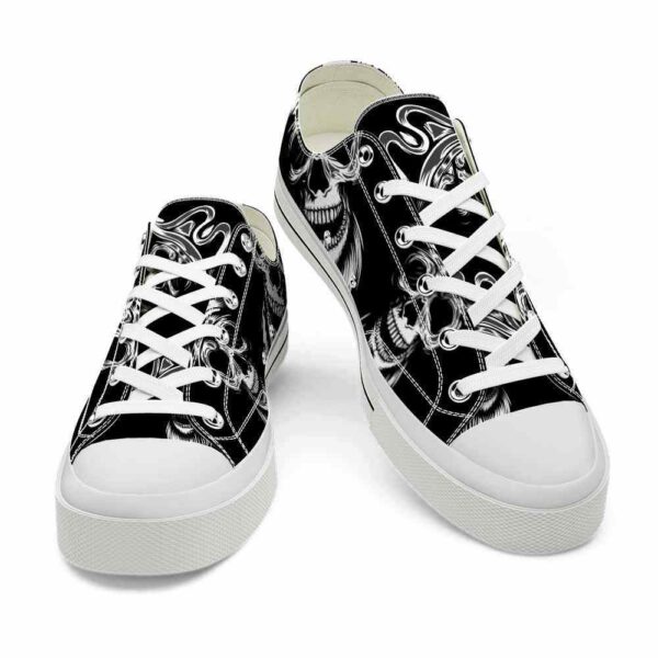 LTS-U-Hobb-WC-Skl-220124VY10 @ Skull White Captai-Skull White Captain Pirate Low Top Shoes