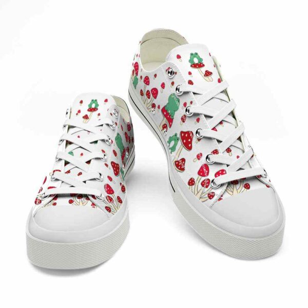 LTS-U-Ani-HMP-Frog-220509VY10 @ Frog Handraw Mushroom Patter-Frog Mushroom Pattern Low Top Shoes